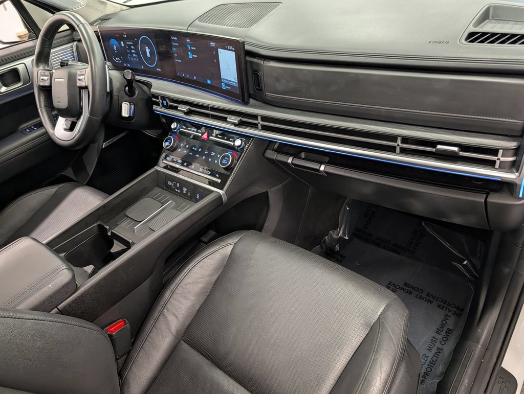Used 2024 Hyundai Santa Fe Limited AWD/4WD image 33
