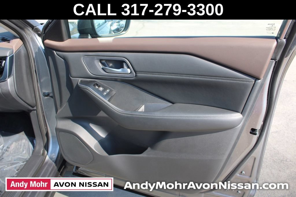 Used 2023 Nissan Rogue SV w/ SV Premium Package AWD/4WD image 23