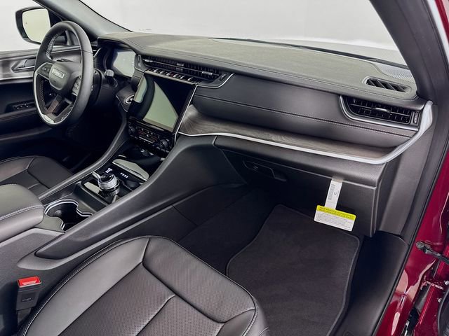 New 2025 Jeep Grand Cherokee L Limited w/ Luxury Tech Group II image 35