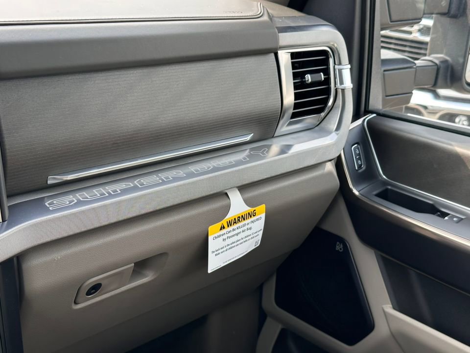 New 2025 Ford F350 Platinum w/ Platinum Plus Package image 37