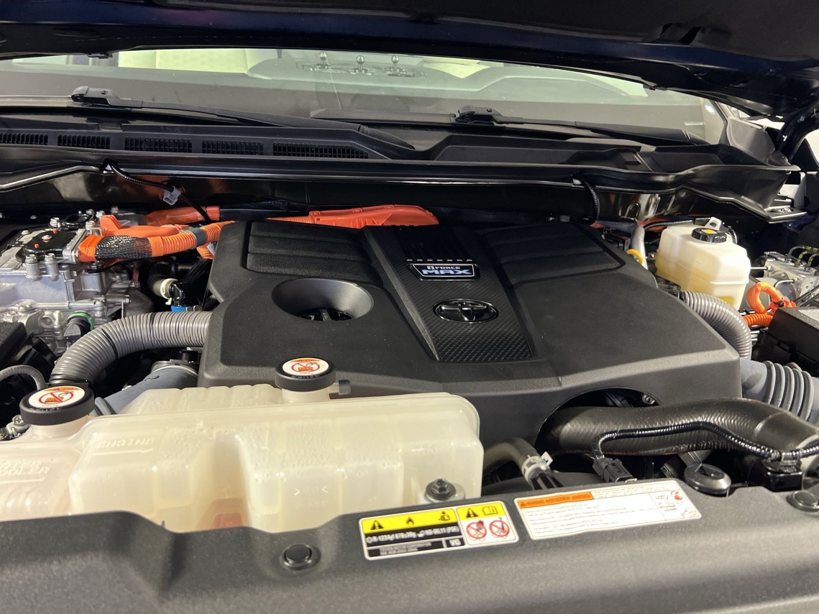 Used 2022 Toyota Tundra Capstone AWD/4WD image 32