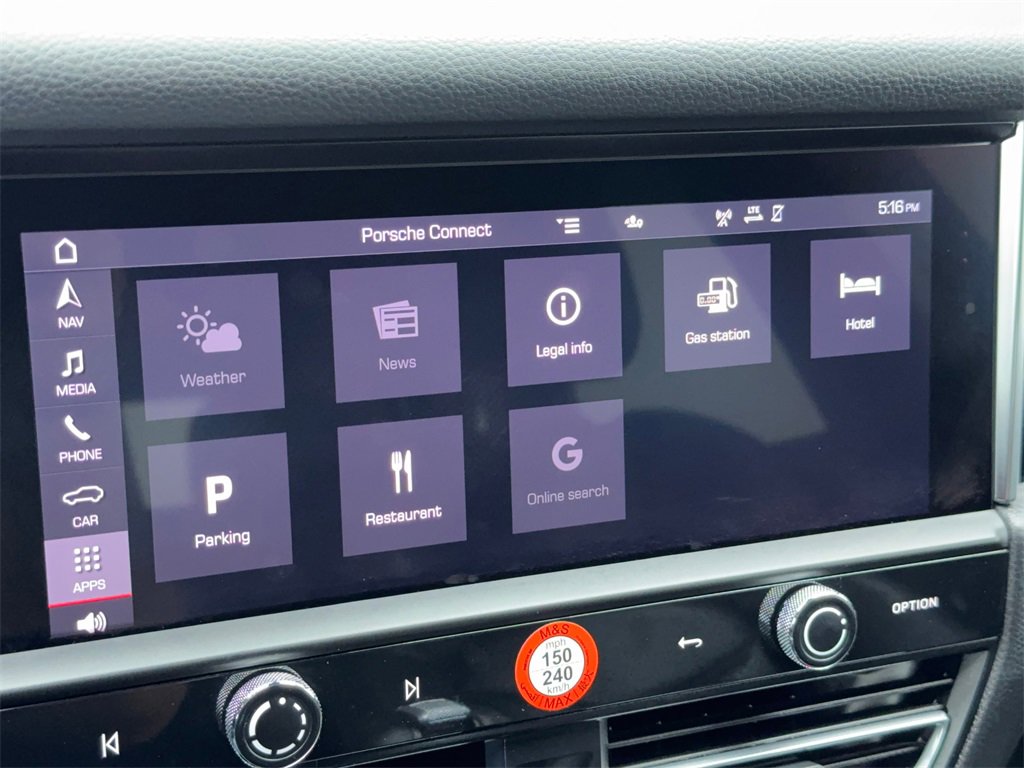 Used 2024 Porsche Macan image 24