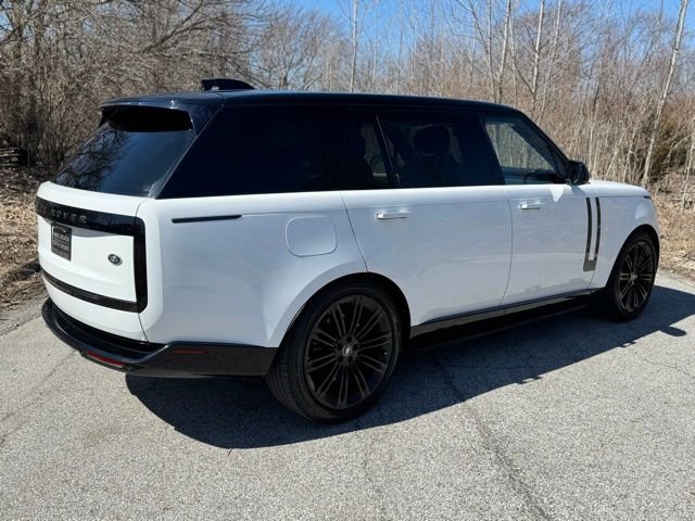 Used 2022 Land Rover Range Rover Long Wheelbase SE image 5