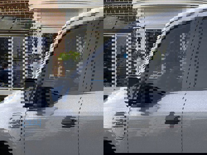 New 2025 Ford F150 Lightning XLT image 20