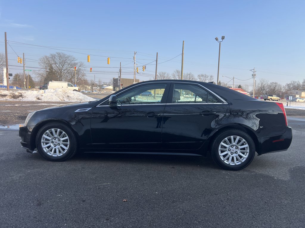 Used 2010 Cadillac CTS Luxury image 2