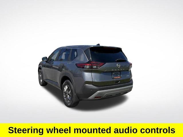 Used 2023 Nissan Rogue S AWD/4WD image 4