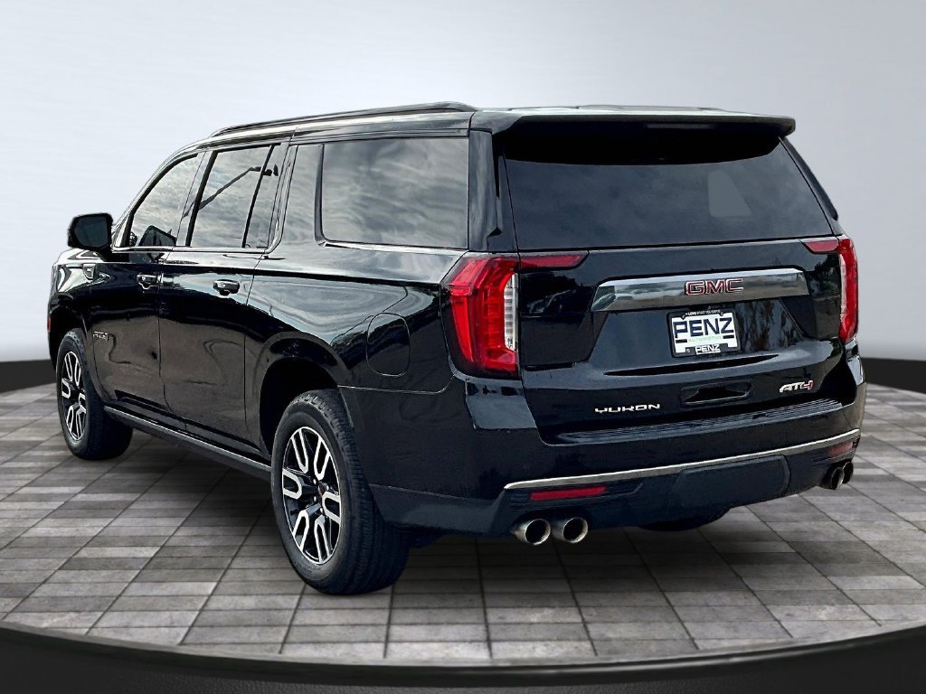 Used 2024 GMC Yukon XL AT4 w/ AT4 Premium Plus Package AWD/4WD image 5