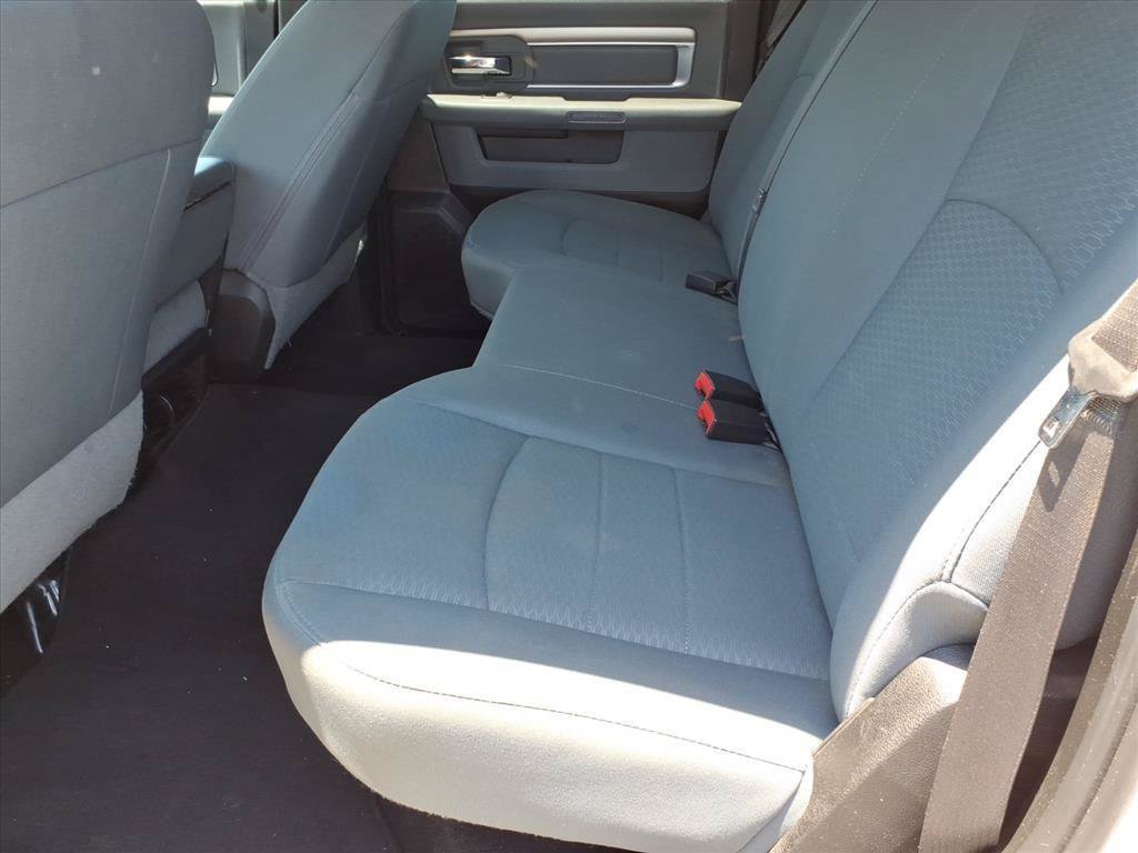Used 2019 RAM 1500 Classic SLT AWD/4WD image 13
