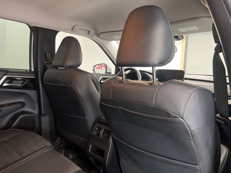 Used 2022 Mitsubishi Outlander SE AWD/4WD image 12