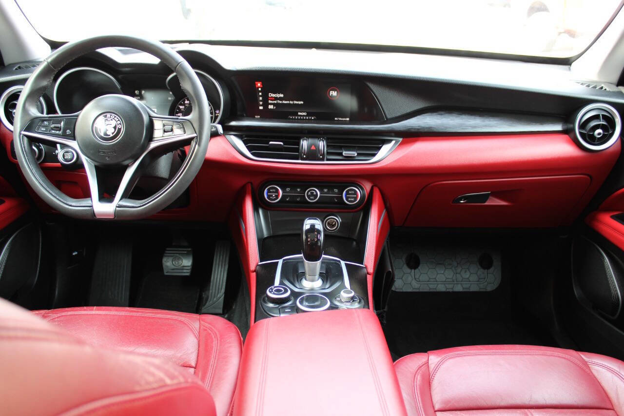 Used 2018 Alfa Romeo Stelvio Sport w/ Cold Weather Package image 19