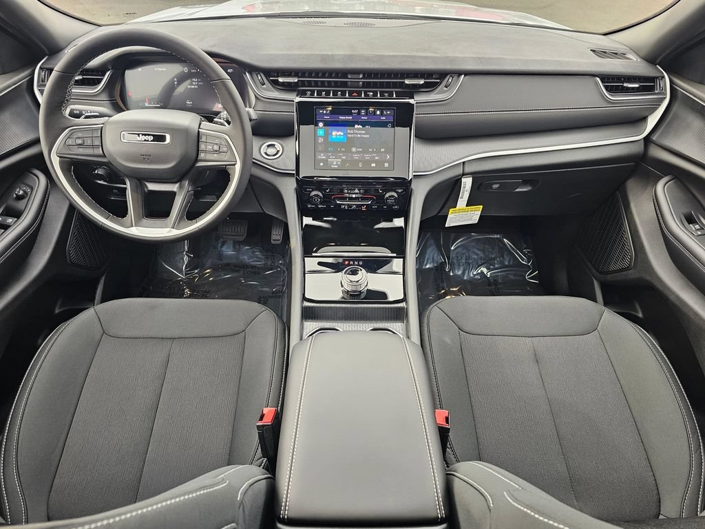 New 2025 Jeep Grand Cherokee Laredo X w/ Luxury Tech Group I AWD/4WD image 10