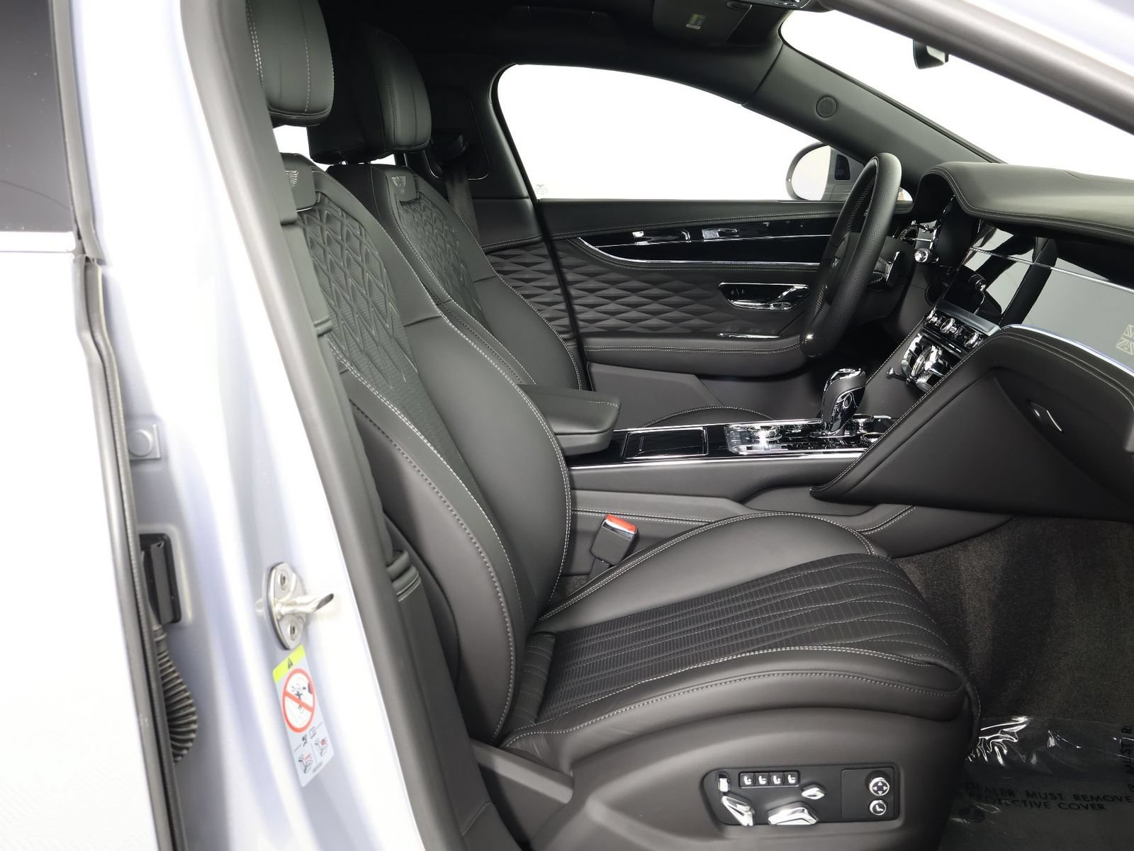 Certified 2020 Bentley Flying Spur W12 AWD/4WD image 31