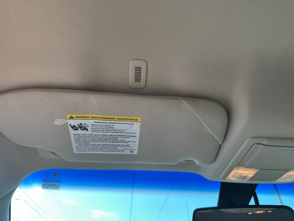 Used 2016 Ford Taurus SEL image 10
