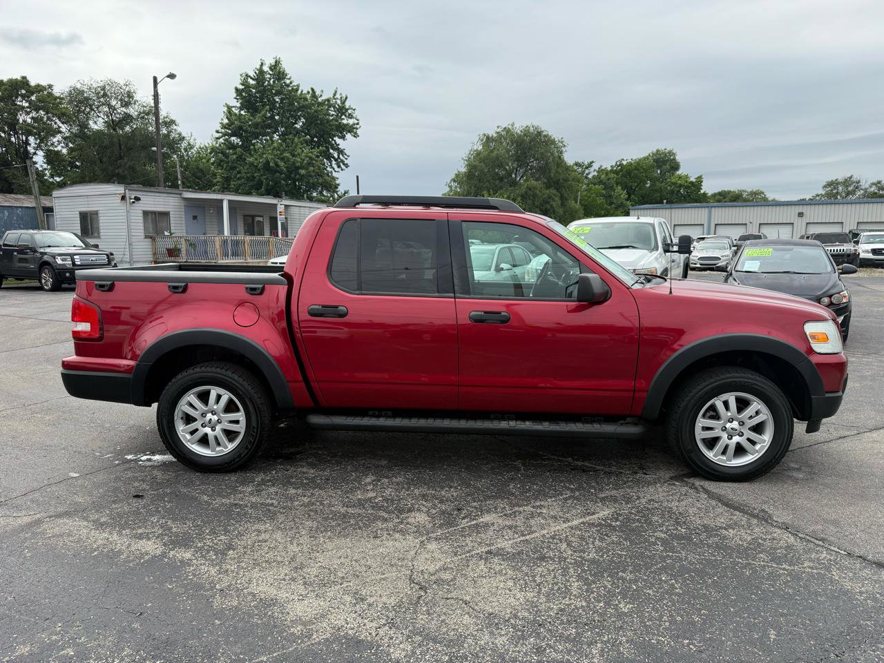 Used 2008 Ford Explorer Sport Trac XLT AWD/4WD image 7