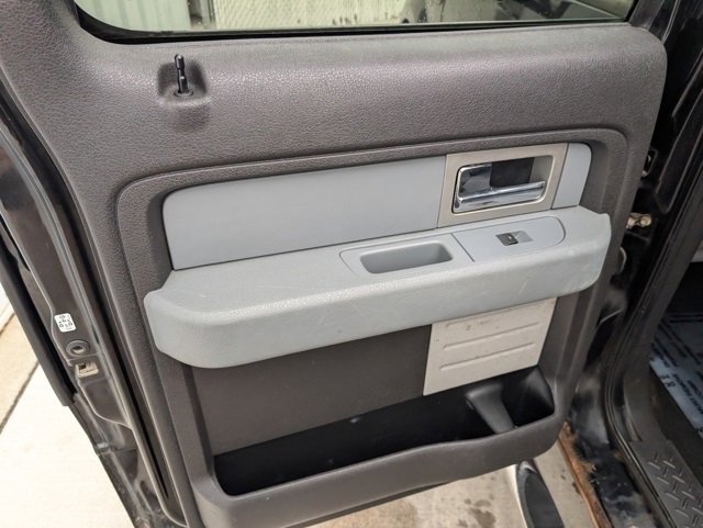 Used 2011 Ford F150 XLT w/ XLT Convenience Pkg image 18