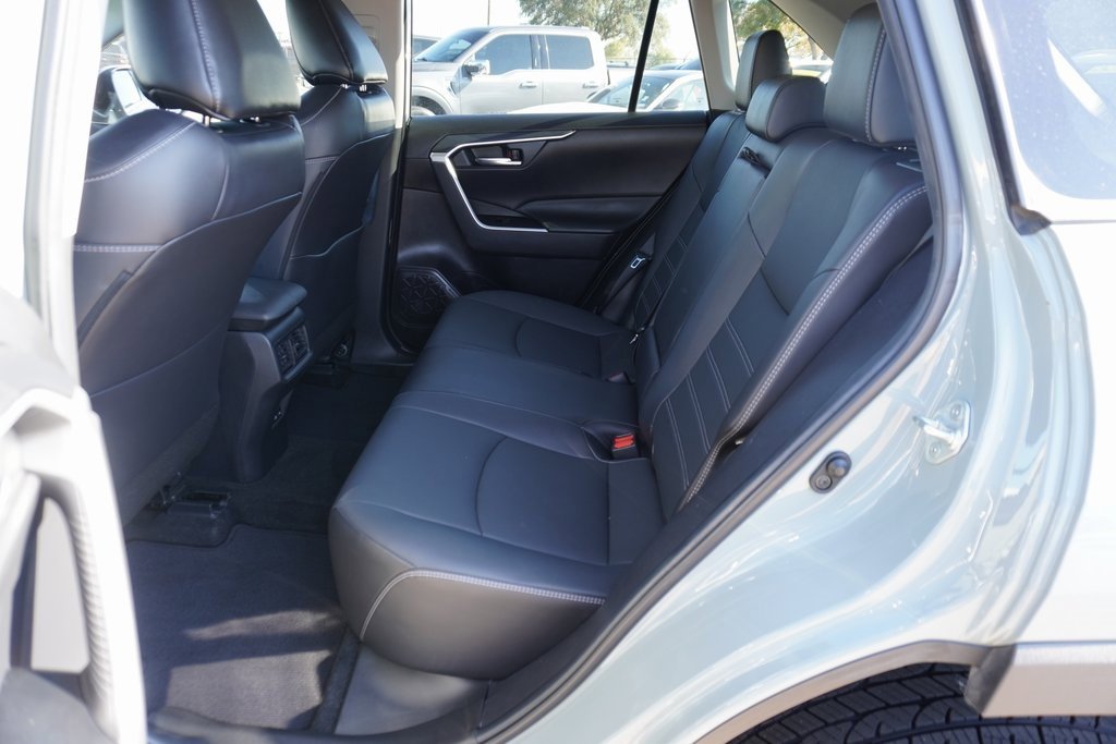 Used 2023 Toyota RAV4 XLE Premium image 20