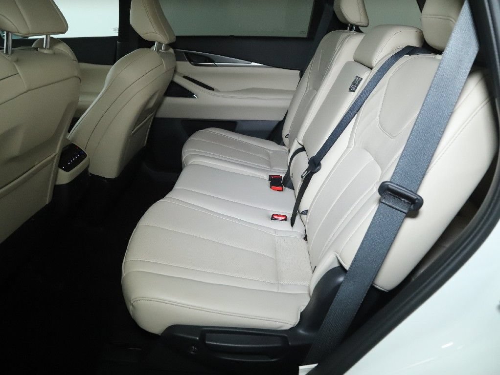 Used 2023 INFINITI QX60 Luxe w/ Performance Audio Package AWD/4WD image 19