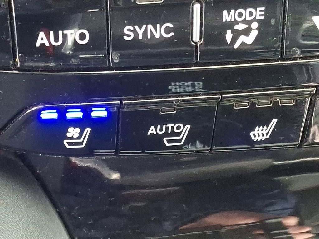 Used 2023 Acura MDX A-Spec image 29