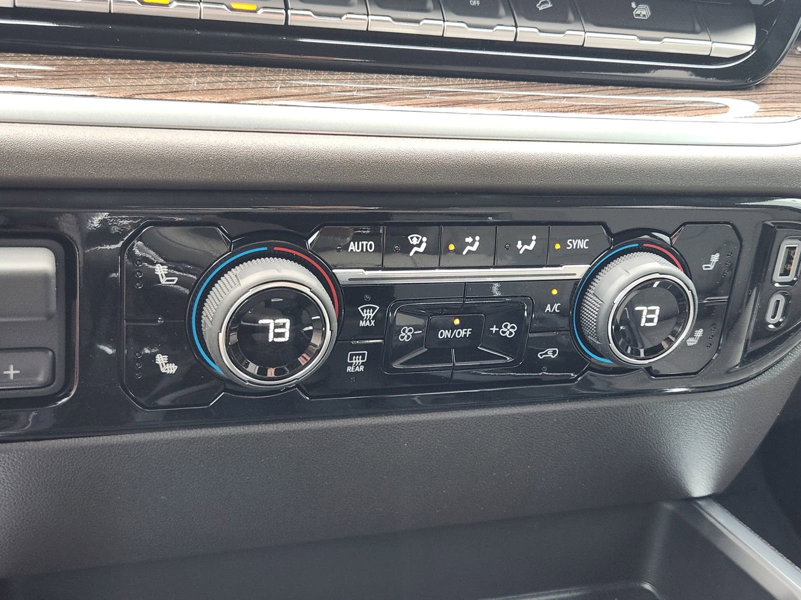 New 2026 Chevrolet Silverado 1500 LT AWD/4WD image 18