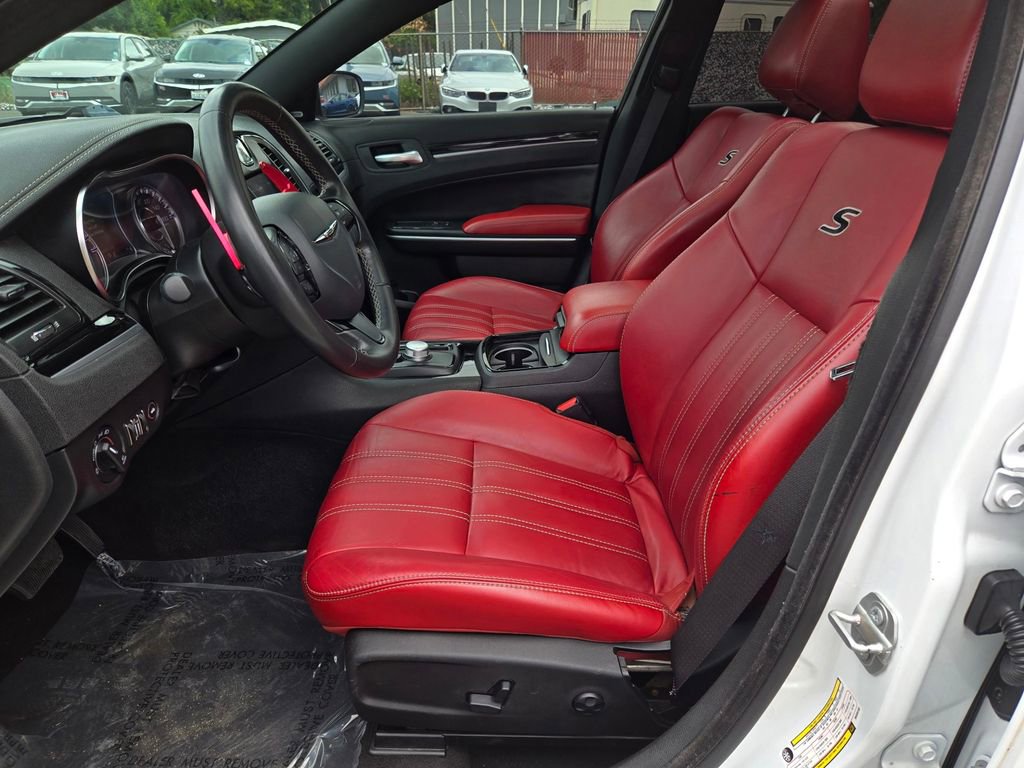 Used 2021 Chrysler 300 S w/ S Model Appearance Package RWD image 17
