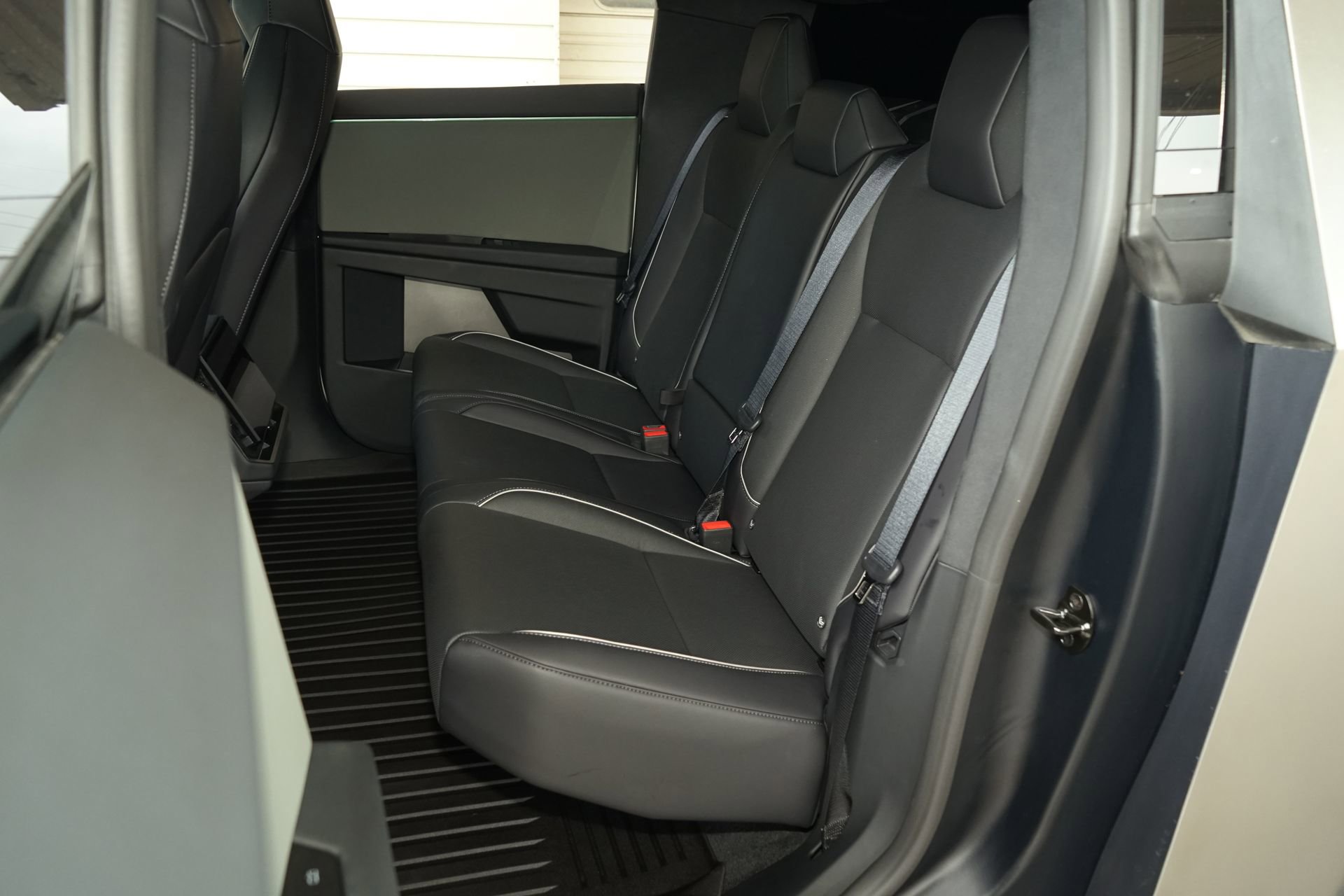 Used 2024 Tesla Cybertruck Cyberbeast image 22