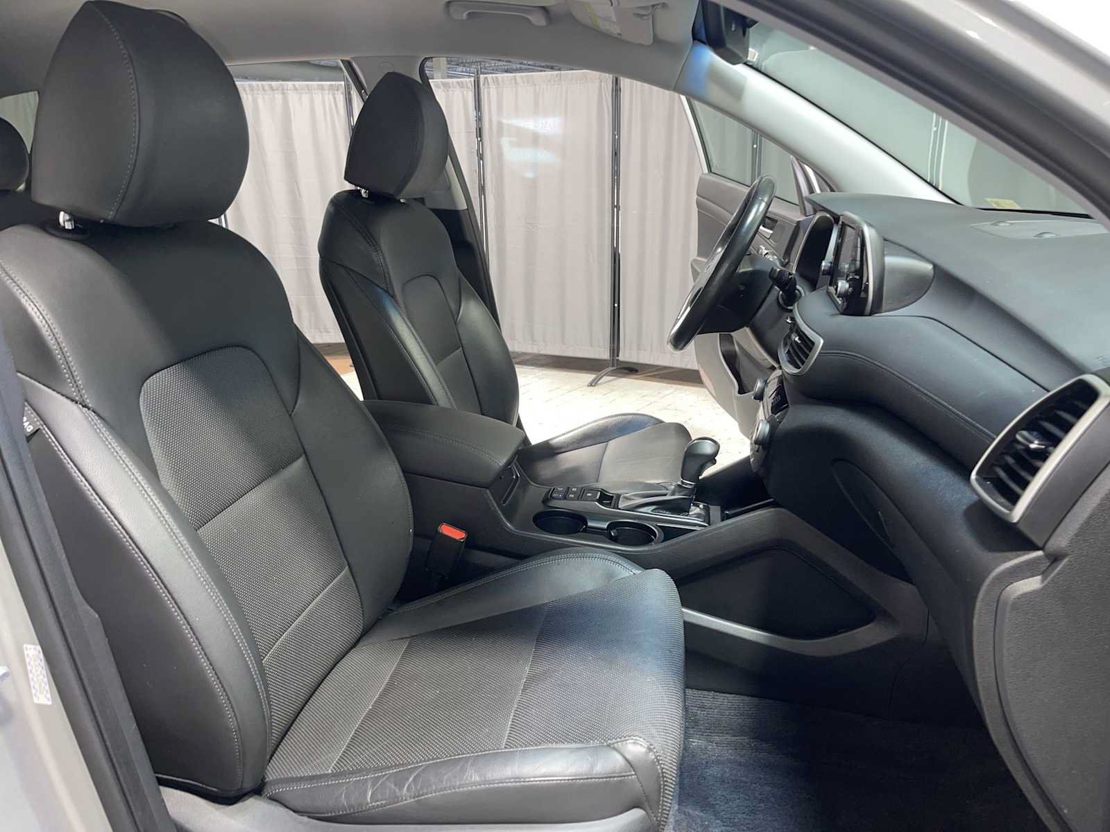 Used 2020 Hyundai Tucson Limited w/ Winter Weather Package AWD/4WD image 14