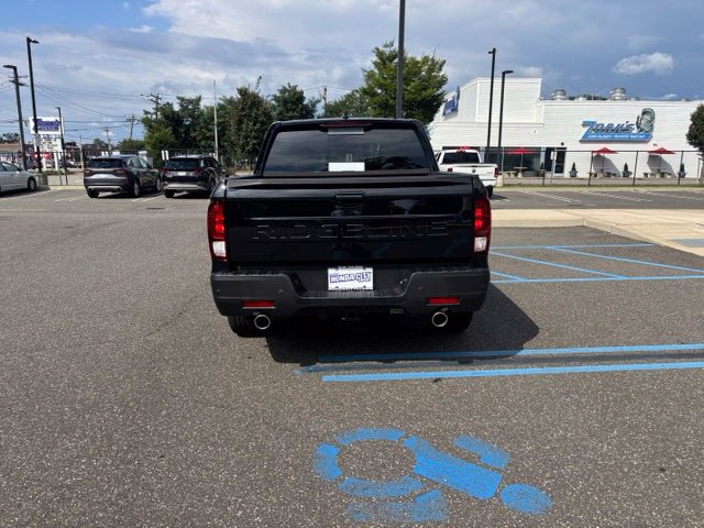 New 2026 Honda Ridgeline Black Edition image 4