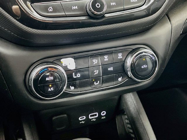 Used 2022 Chevrolet TrailBlazer LT w/ Convenience Package AWD/4WD image 19