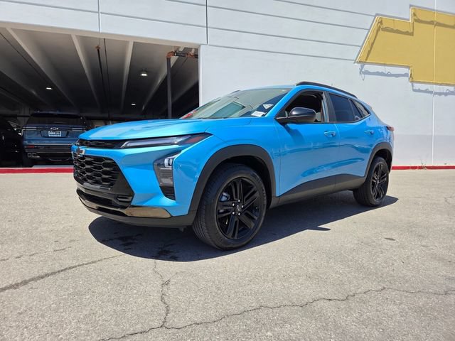Certified 2025 Chevrolet Trax ACTIV FWD image 2