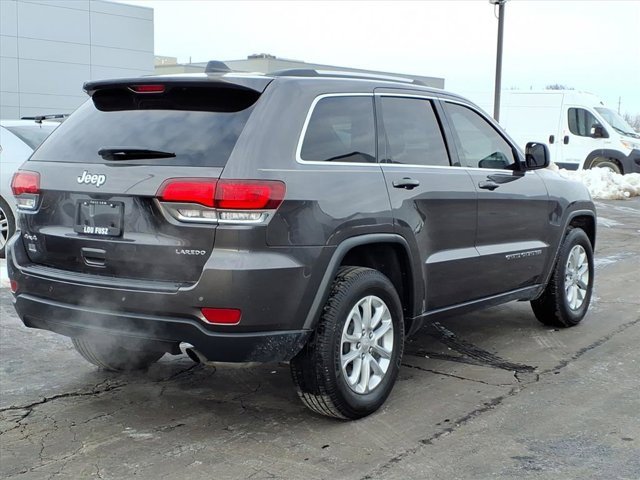 Used 2021 Jeep Grand Cherokee Laredo image 28