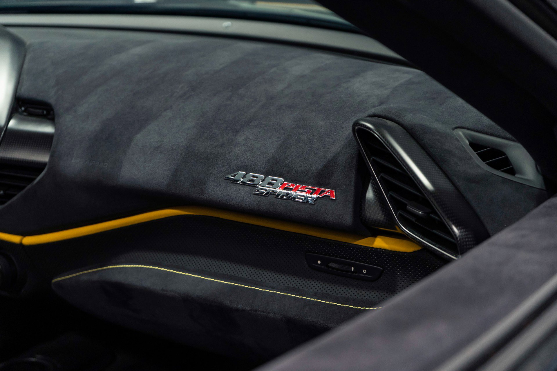 Used 2020 Ferrari 488 Pista Spider image 8