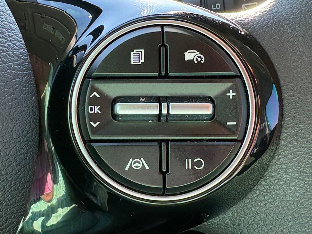 Certified 2024 Kia Soul S image 24
