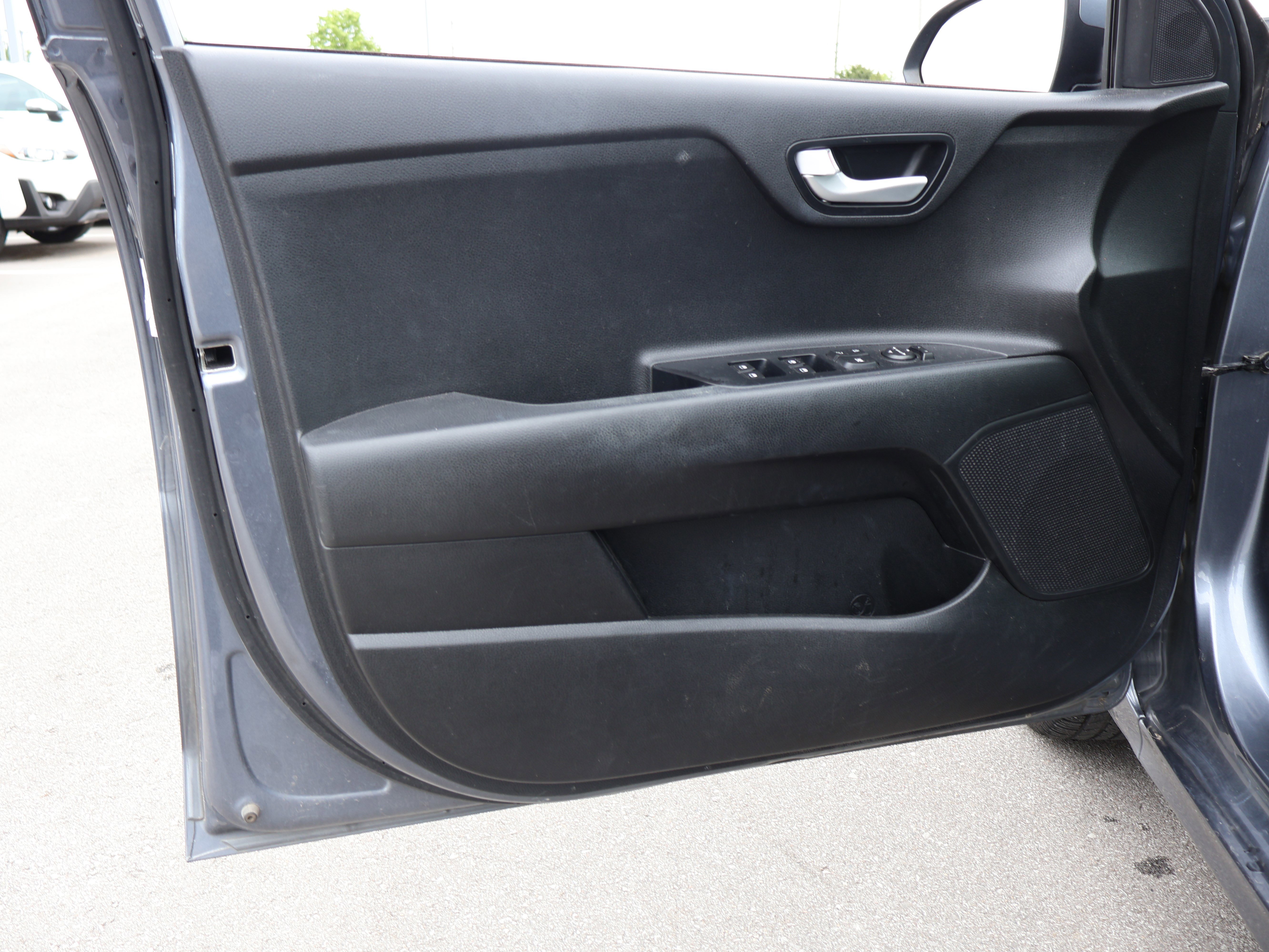 Used 2019 Kia Rio S FWD image 34