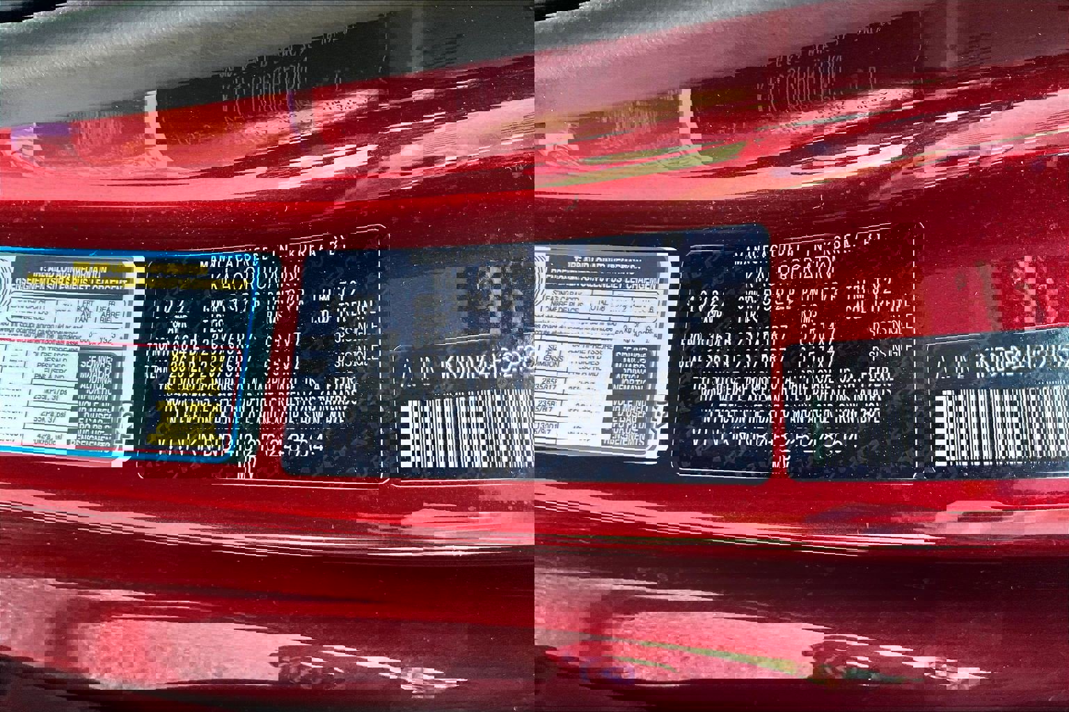 Used 2023 Kia Carnival LX image 35