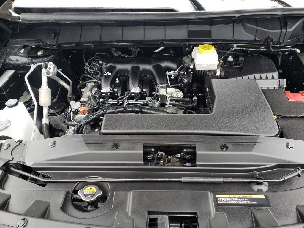 Certified 2025 Nissan Pathfinder SV image 16