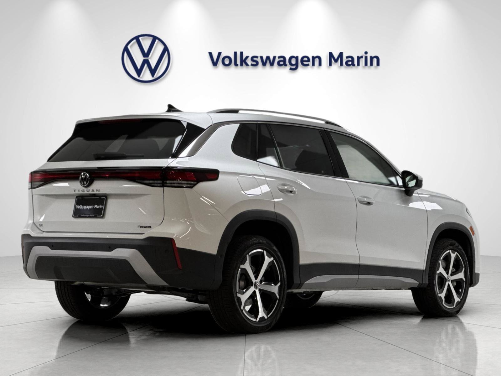 New 2026 Volkswagen Tiguan SE AWD/4WD image 5