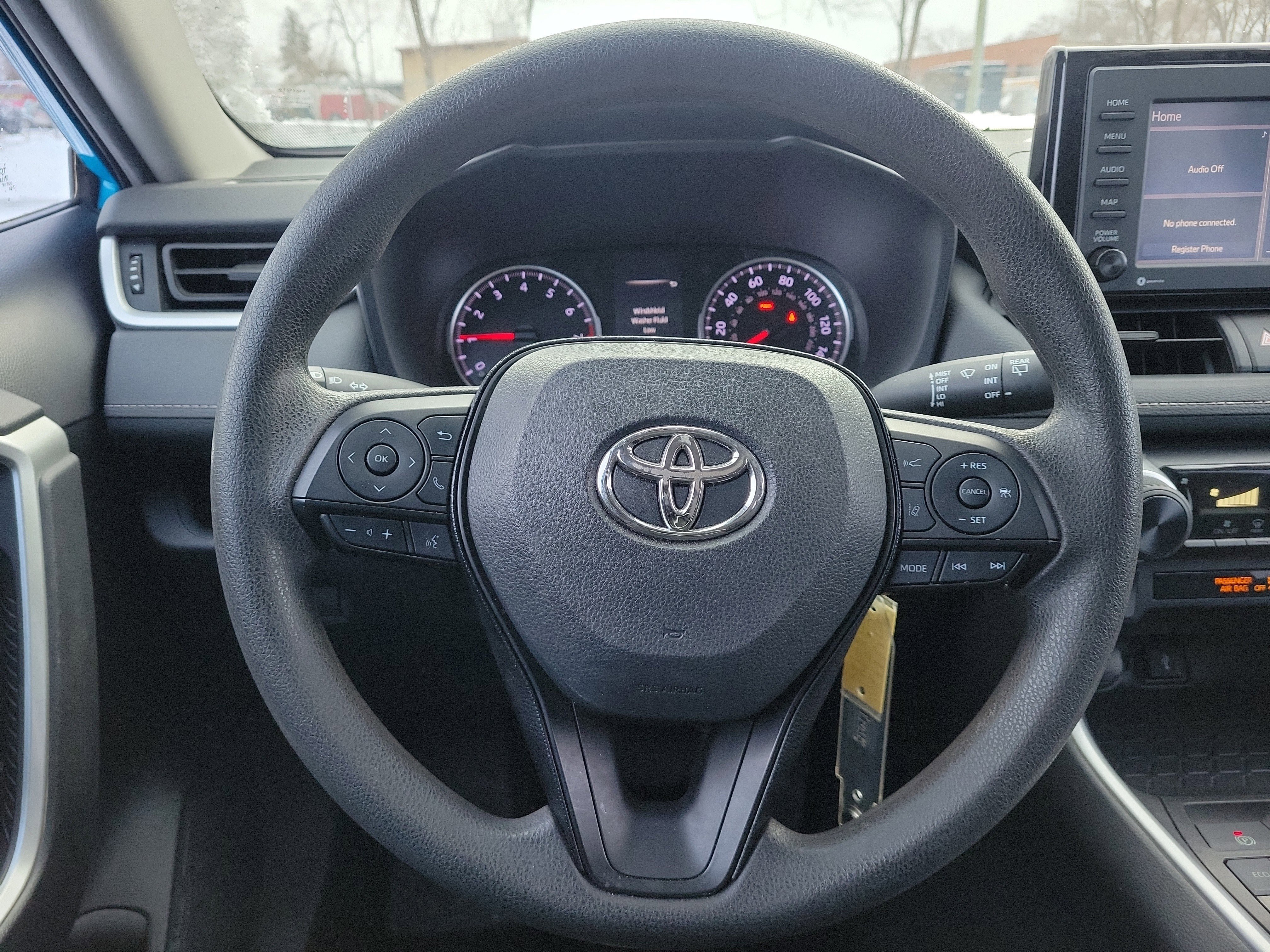 Used 2020 Toyota RAV4 LE image 19