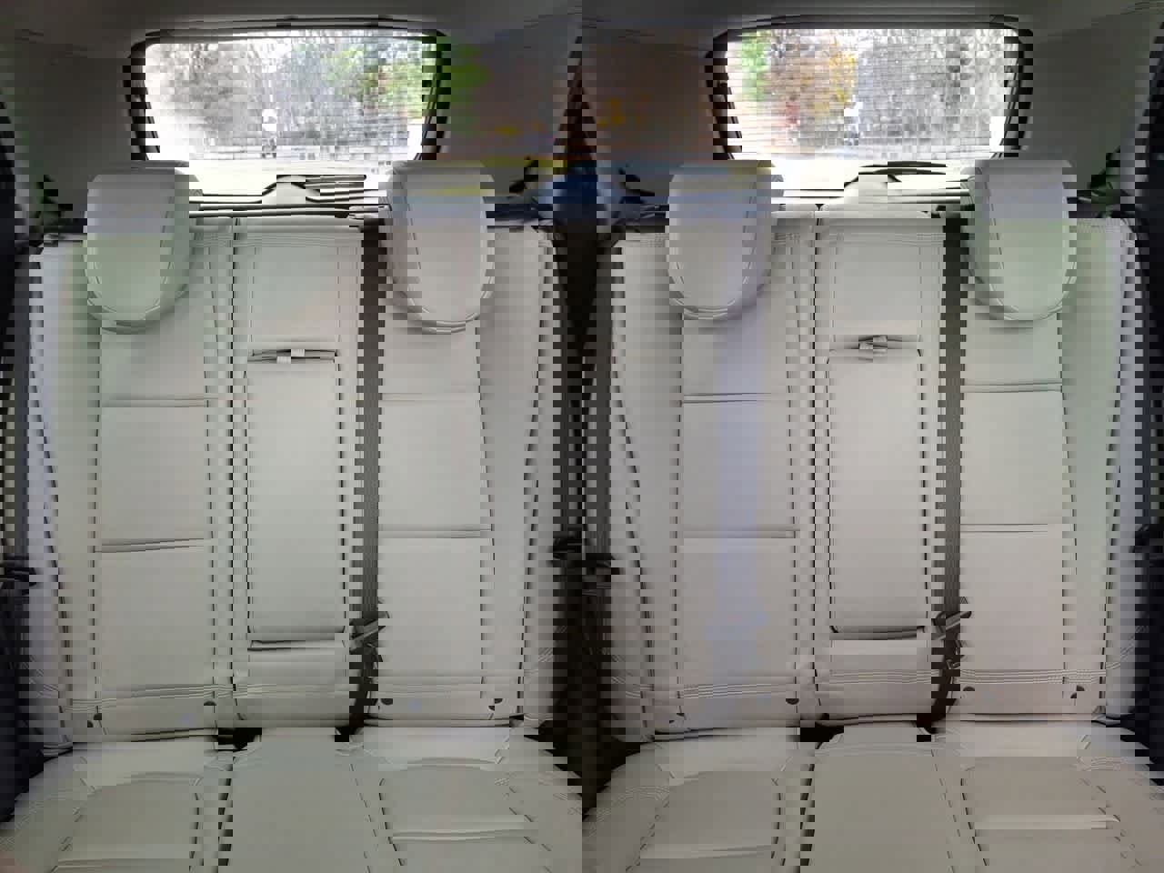 Used 2019 Buick Encore Essence image 13