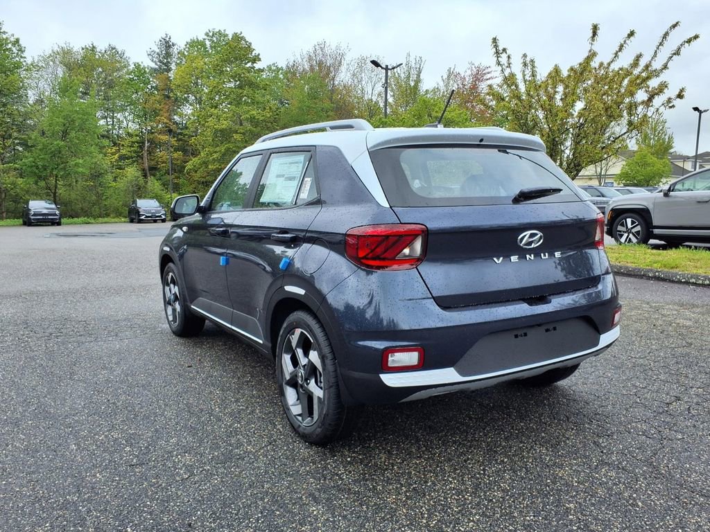 New 2026 Hyundai Venue SEL FWD image 7
