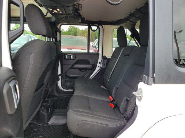 Used 2020 Jeep Wrangler Unlimited Sahara image 28