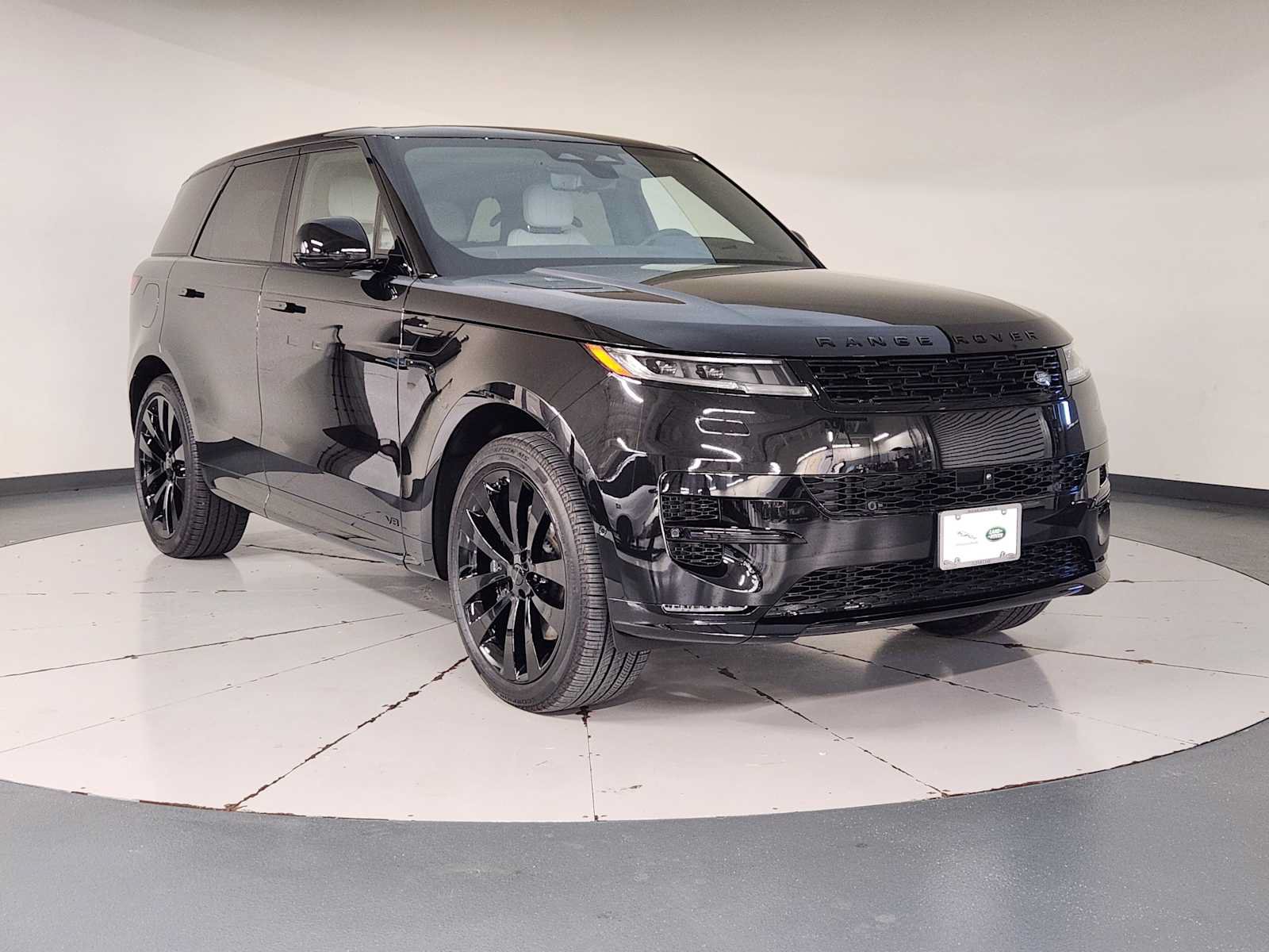 Used 2026 Land Rover Range Rover Sport Dynamic SE AWD/4WD image 7