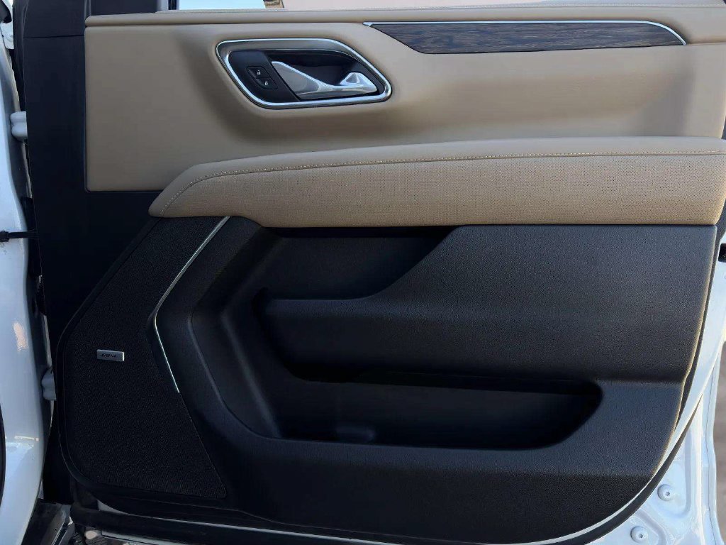 Used 2024 Chevrolet Tahoe Premier RWD image 9