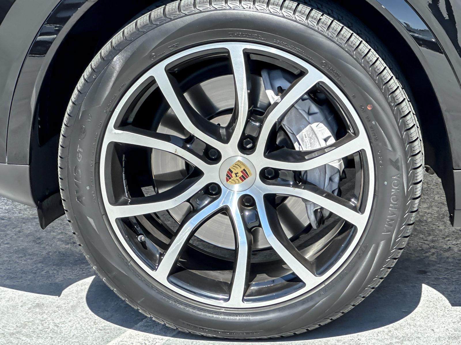 Used 2023 Porsche Cayenne AWD/4WD image 26