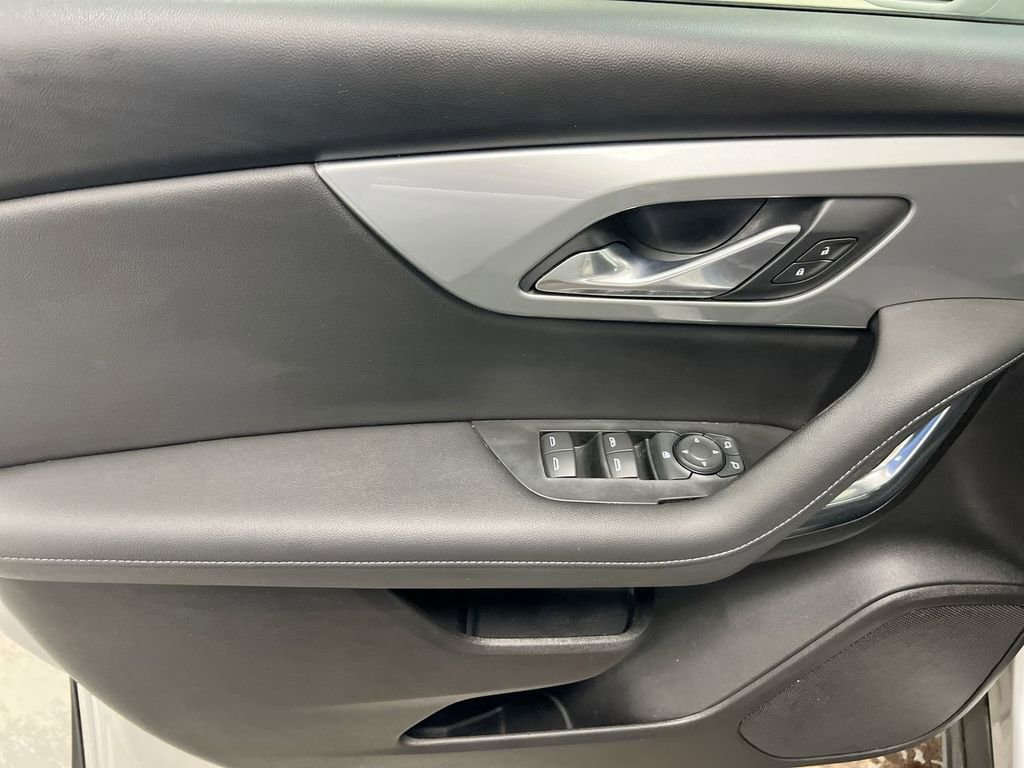 Used 2020 Chevrolet Blazer L FWD image 20