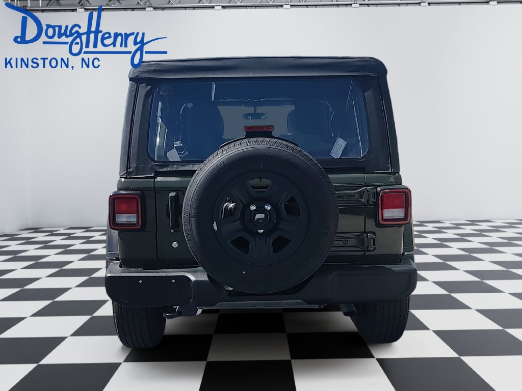 Used 2023 Jeep Wrangler Unlimited Sport AWD/4WD image 4