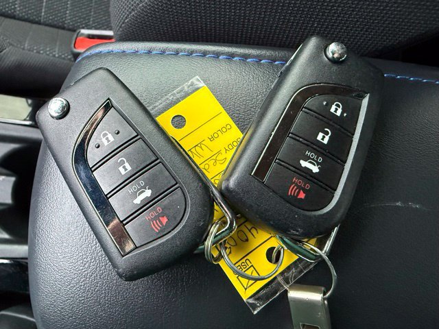 Used 2022 Toyota Corolla SE FWD image 15