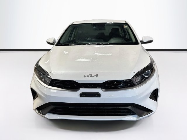 Certified 2023 Kia Forte LXS w/ LXS Technology Package FWD image 2