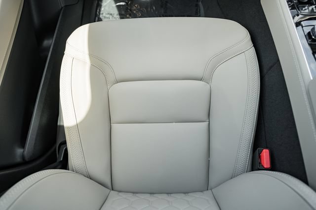 New 2026 Volvo XC90 T8 Plus w/ Protection Package Premier AWD/4WD image 30