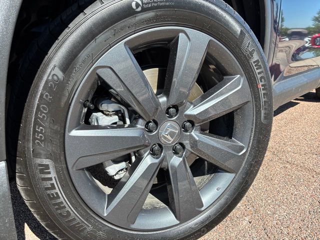 Certified 2025 Honda Pilot Sport image 9