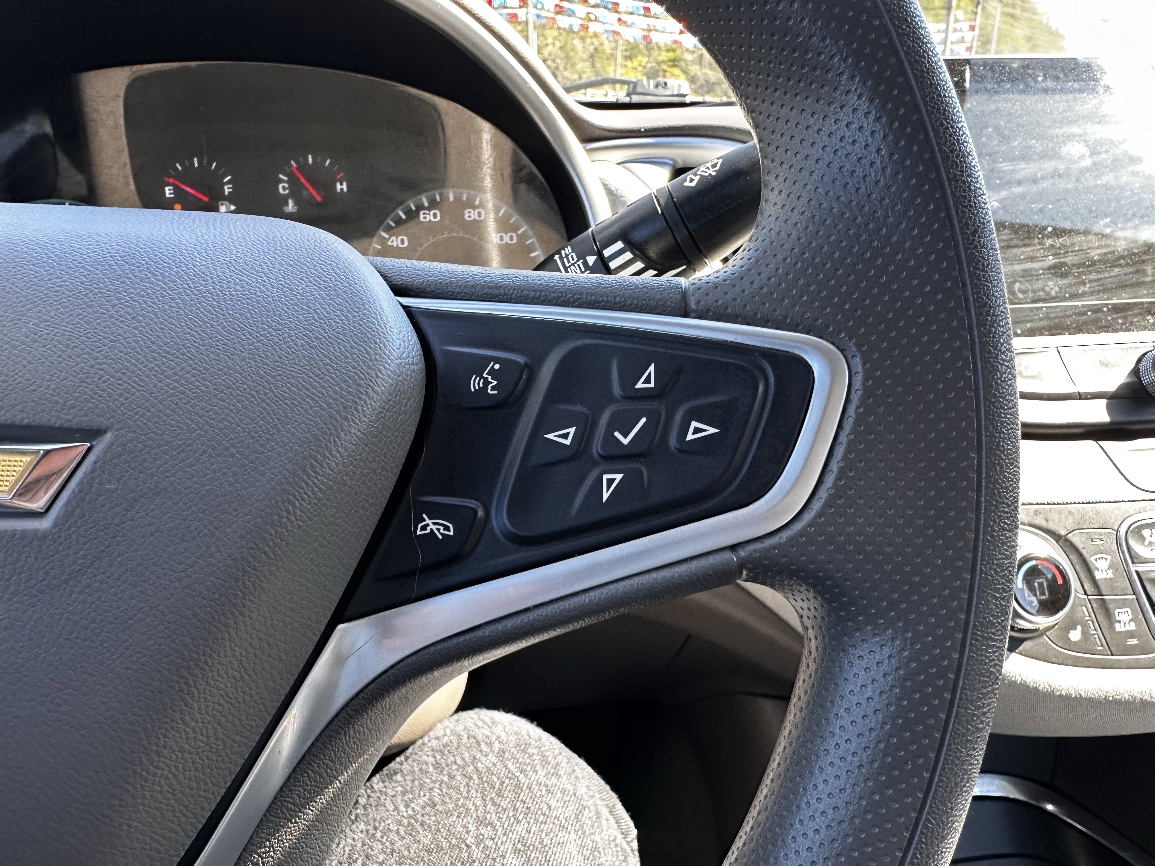 Used 2023 Chevrolet Malibu LT w/ Driver Confidence Package image 12